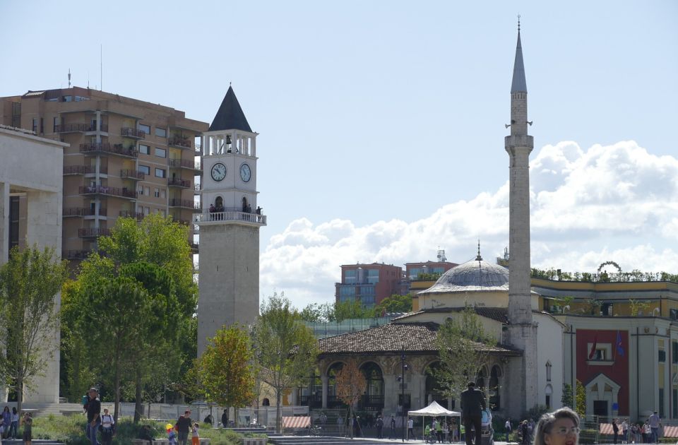 Gradonačelnik Tirane "pao" zbog korupcije, premijer Rama prekinuo posetu Skadru