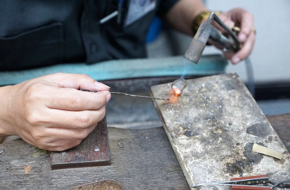 Stranci lakše do posla u Srbiji: Počelo izdavanje jedinstvene radno-boravišne dozvole 