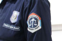 Drogiran oborio policajca sa motora u Novom Sadu: Oduzeta mu vozačka dozvola