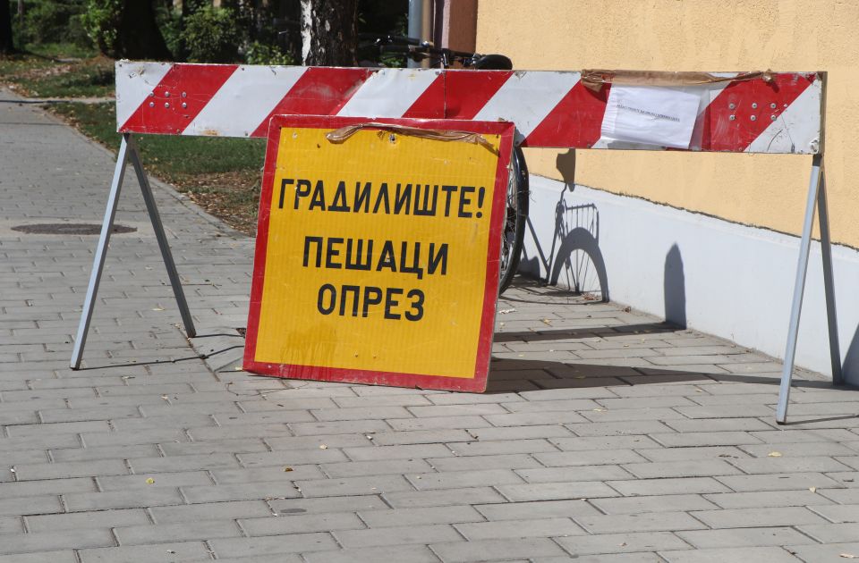 Radovi u delu Bulevara oslobođenja: Menja se saobraćaj na parkingu i bici-stazi