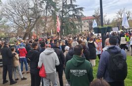 VIDEO: Učesnici protesta u Obrenovcu najavili blokadu auto-puta Miloš Veliki