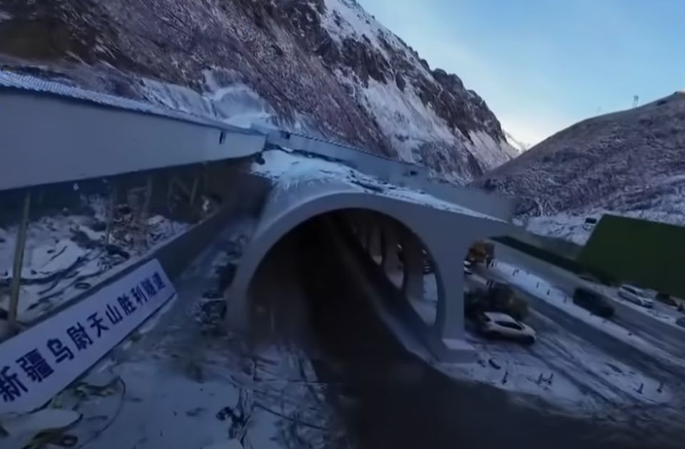 VIDEO: Kina dobila najduži tunel na auto-putu - dug je 22 km