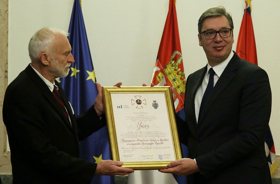 Vučić odlikovan Velikim krstom vožda Đorđa Stratimirovića