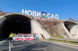 UŽIVO: Studenti marširaju ka Institutu u Sremskoj Kamenici - protiv maligniteta institucija