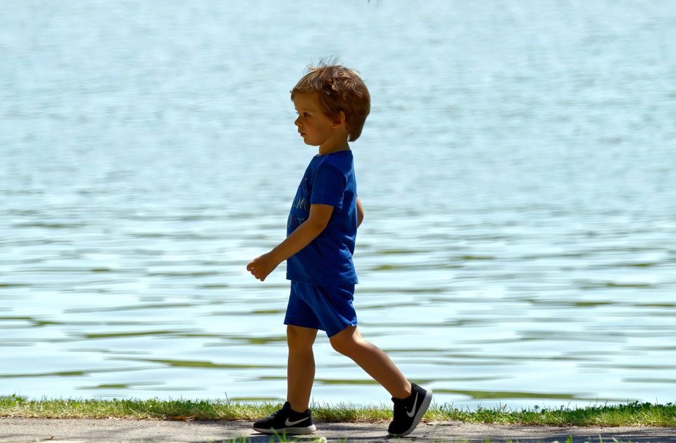 Mama iz SAD-a uhapšena jer je pustila desetogodišnje dete samo u šetnju