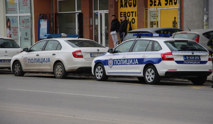 Uhapšeni policajci koji su ucenili vlasnika automobila da bi mu ukinuli potragu