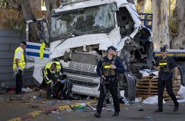 Kamion uleteo na autobusku stanicu kod Tel Aviva: Jedna osoba poginula, više od 20 povređenih