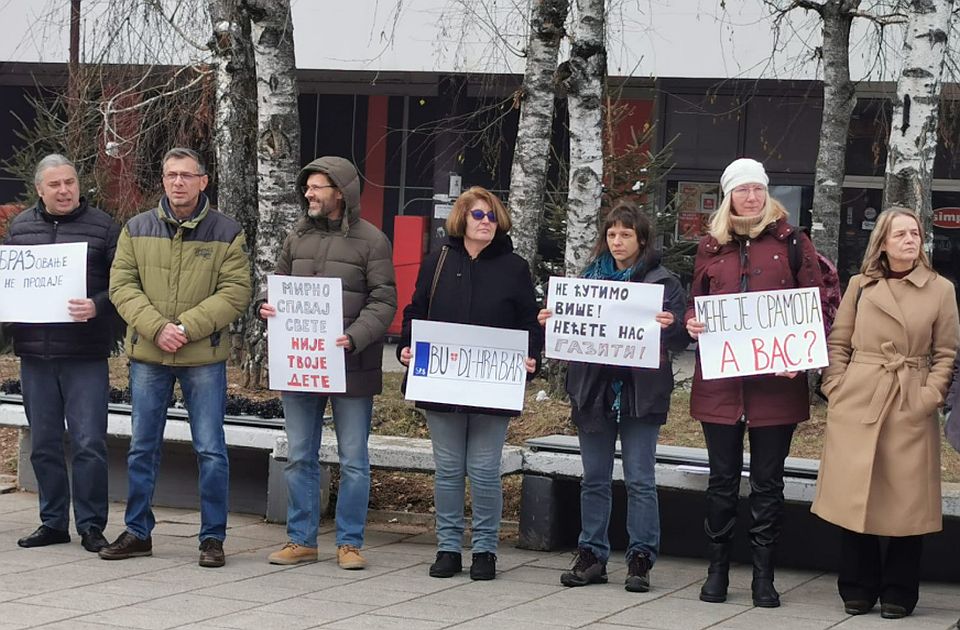 Mediji: Građani Bujanovca prvi put pružili podršku studentima