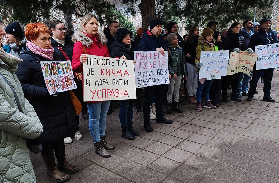 Bezuspešni pokušaji novosadskih škola za isplatu zarada: Ne slažu se sa evidencijom Školske uprave