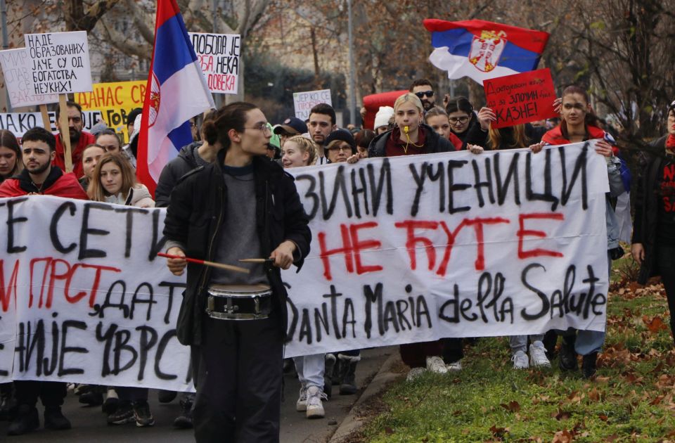 KOMS: Od početka studentskih protesta više od 70 napada na mlade - hapšeni i zastrašivani