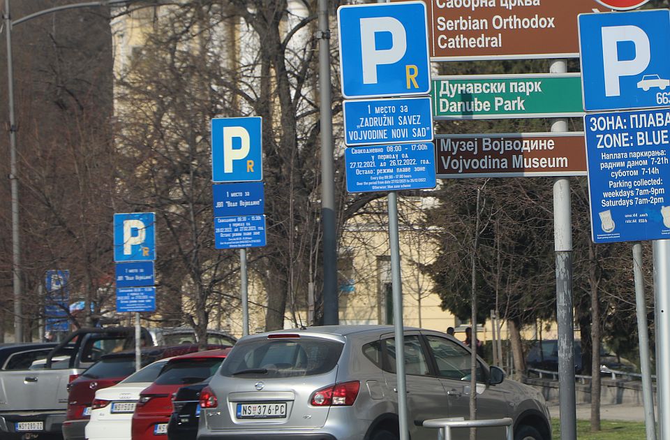 Sporna naplata mesečne parking karte u Novom Sadu - nadležni "uskočili" da reše dilemu oko datuma