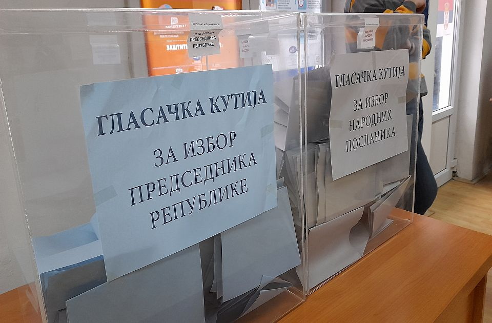  Basta predložio Vučiću: Vanredni parlamentarni i beogradski izbori 17. decembra, lokalni 2. juna 