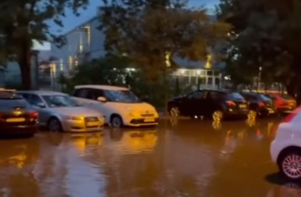 SSP: Kako je moguće da u tek obnovljenim ulicama u Novom Sadu vozila opet plivaju nakon pljuska?