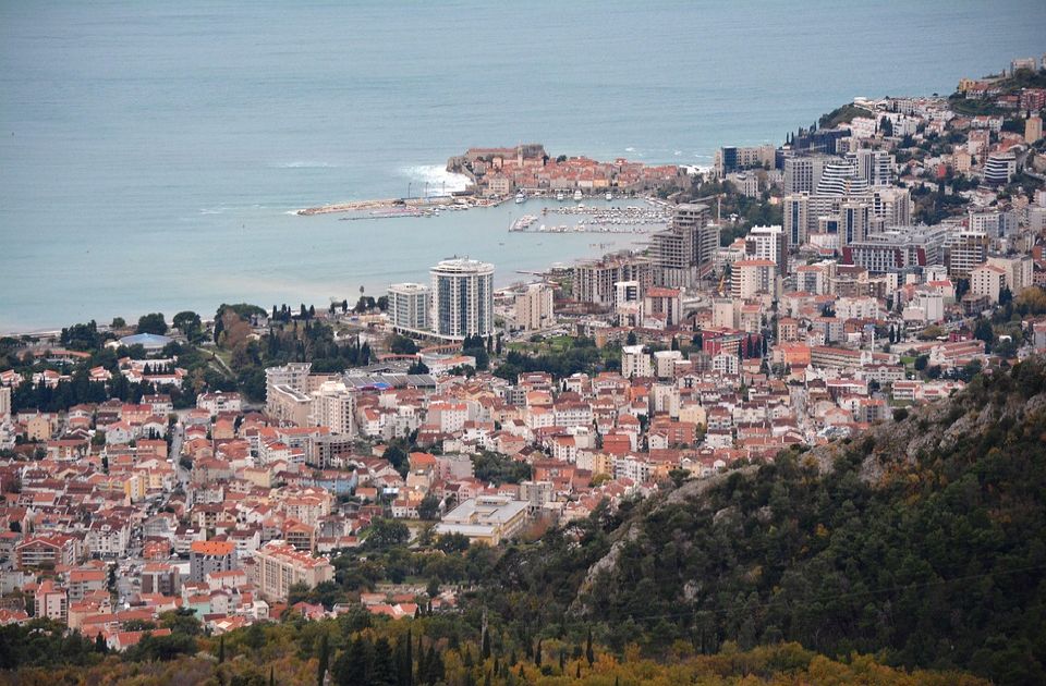 Zbog štrajka radnika "Čistoće" Budva zatrpana sa više od 100 tona smeća