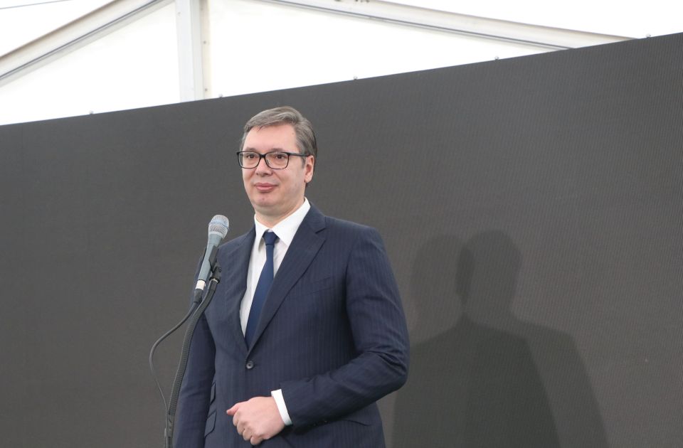 Vučić: Nikola Jokić mi je dao podršku, pokazaću njegov potpis