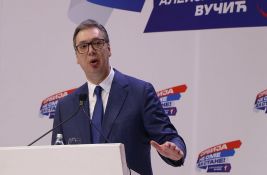 Vučić bi sa trgovinskim lancima razgovarao o marži: Džaba sve kad je plata mala