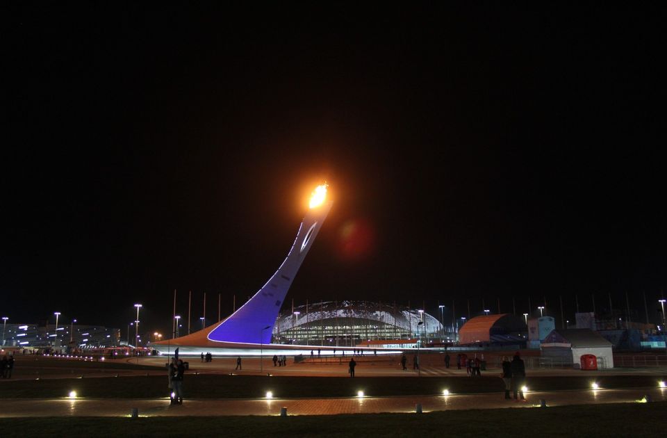 Tradicionalna Olimpijska baklja vraćena u Francusku