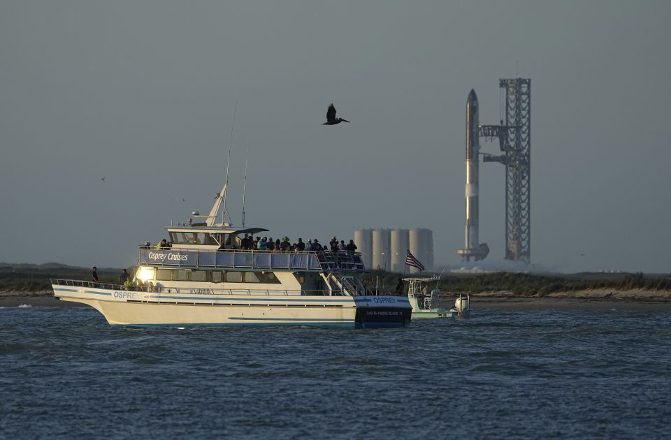 SpaceX otkazala prvi pokušaj lansiranja rakete u svemir