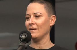 Oslobođena optužbi policajka Katarina Petrović koja je javnosti otkrila podatke o Vučićevom kumu