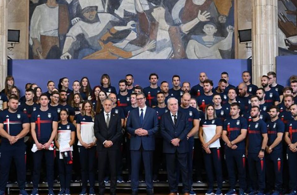 FOTO Vučić sa olimpijcima: Nema veće časti nego učiniti nešto lepo za svoju zemlju