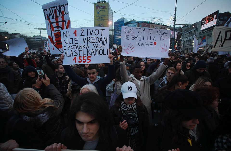 Pukovnica policije ne veruje proceni MUP-a o broju ljudi na protestu: Ključan je trenutak procene