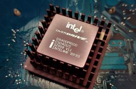 Intel otpušta 15 odsto zaposlenih da bi smanjio troškove