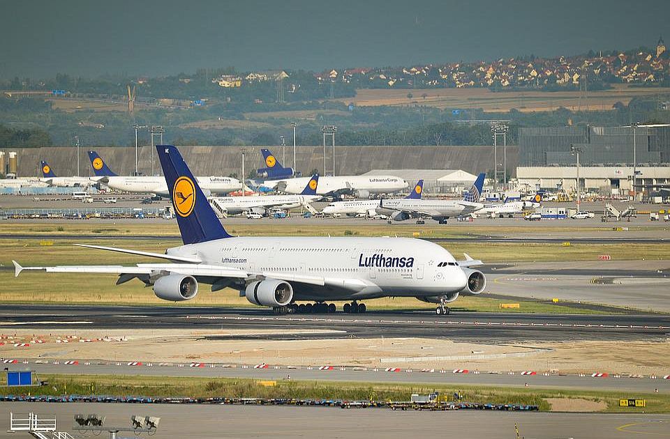  Lufthanza strahuje od akcija klimatskih aktivista u avionima tokom leta