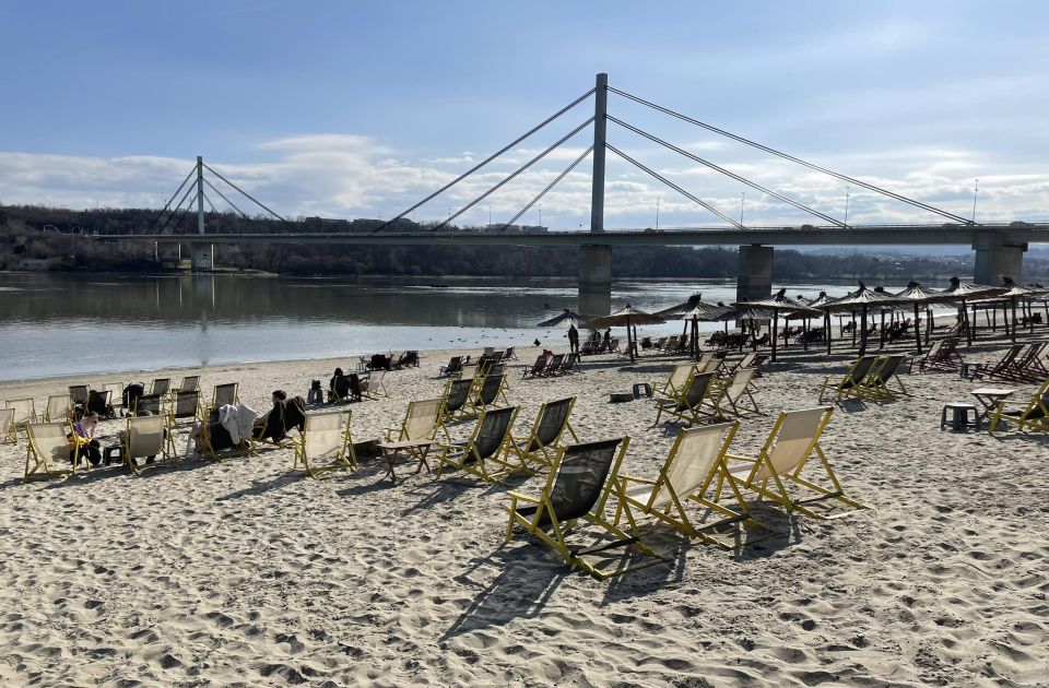 Predložene nove cene ulaznica i kabina na Štrandu: Poskupljuje ulaz na gradsku plažu