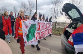 FOTO, VIDEO: Održan prvi protest u Gospođincima - zajedno u podršci studentskim zahtevima