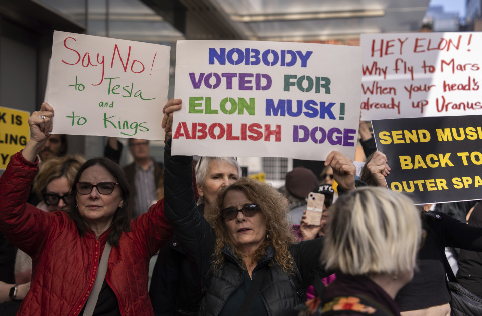 Protest protiv Maska u Njujorku, devet ljudi uhapšeno