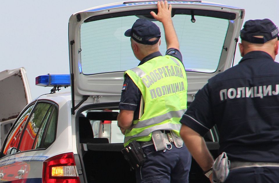 Zbog vožnje pod dejstvom alkohola zadržana trojica vozača