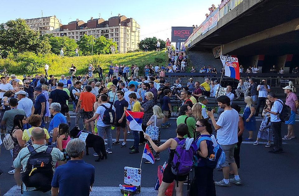 VIDEO Protest "Srbija protiv nasilja": Završena blokada auto-puta kod Sava centra