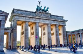 Berlin: Srbija da obezbedi pravo na miran protest, zabrinuti smo zbog nasilja nad demonstrantima