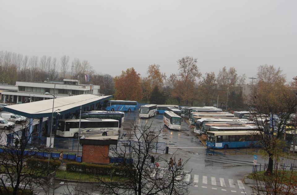 Oglasio se prevoznik čiji je vozač u busu zaključao studente koji su išli na blokade u Novi Sad