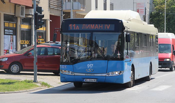 Godišnje markice za sve linije za učenike 5.000 dinara