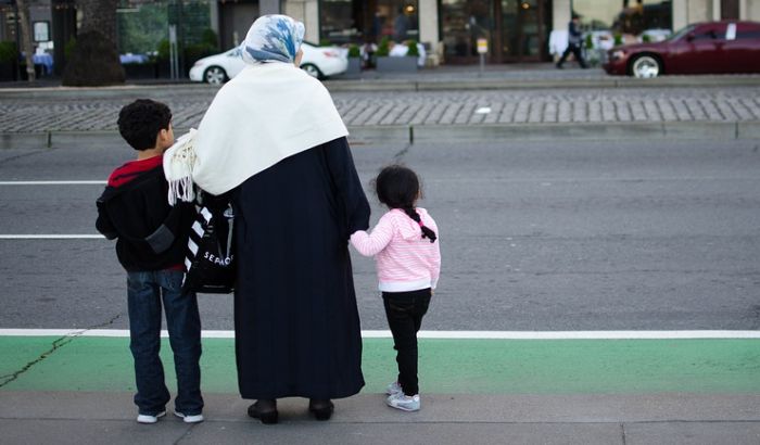 UNHCR: Svim migrantima koji žele omogućiti da ostanu u Srbiji