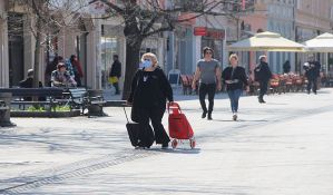 FOTO: Novi Sad se navikava na život od 5h do 20h