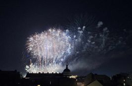 FOTO, VIDEO: Pogledajte vatromet za Dan oslobođenja Novog Sada