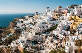 Na popularnom turističkom ostrvu Santorini povećana vulkanska aktivnost 