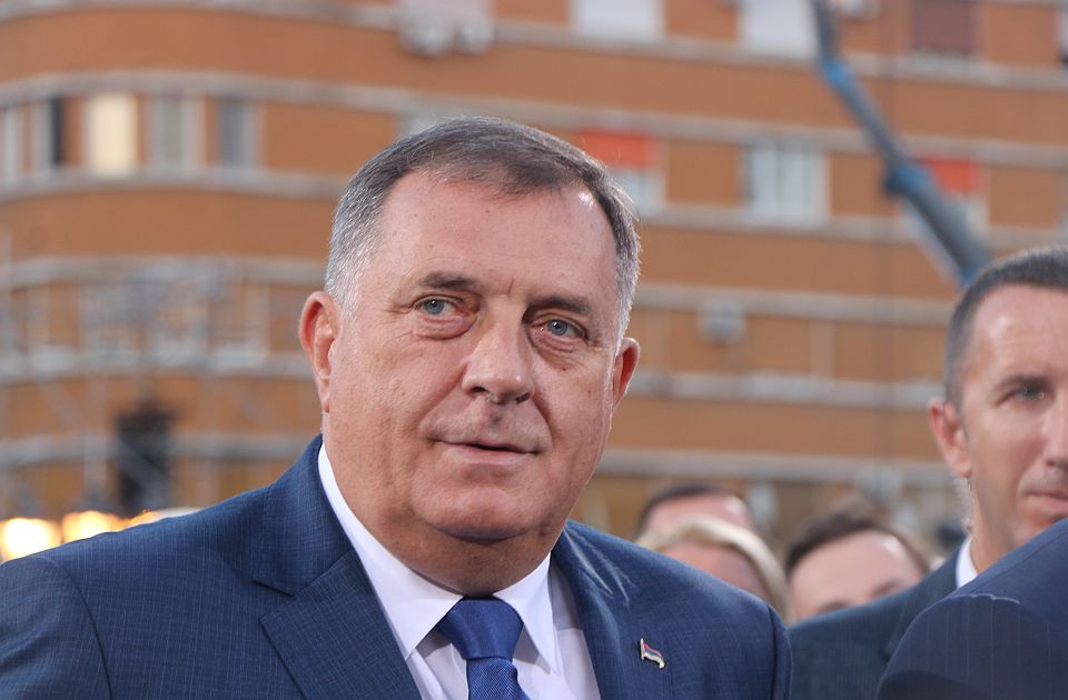 Posle zaključavanja gimanzijalaca i protesta studenata u Banja Luci: Dodik o dijalogu i demokratiji