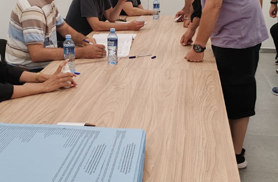 Opozicija u Nišu nastavlja pregledanje biračkog materijala: Ovo je epska krađa