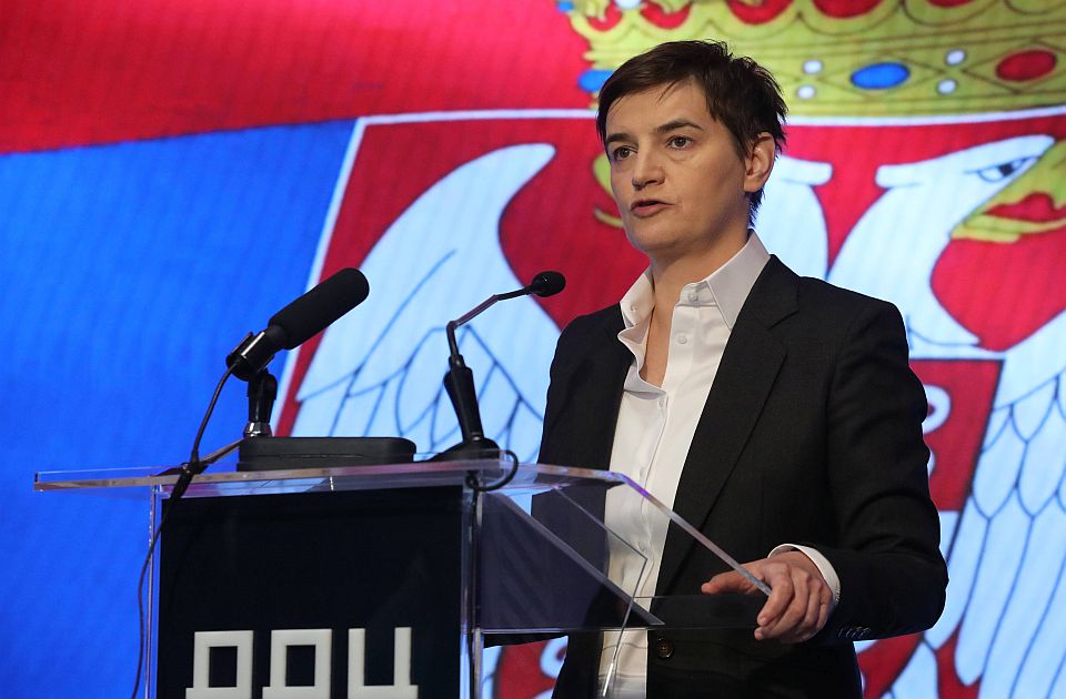 Brnabić: Hvala Vučiću što je dopustio blokadu fakulteta