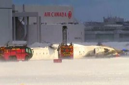 VIDEO: Avion se prevrnuo pri sletanju na aerodrom u Torontu, povređeno 18 ljudi