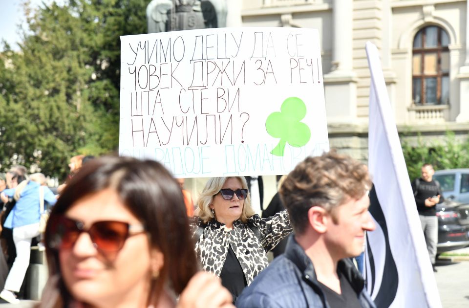 Protestna šetnja prosvetnih radnika danas u Beogradu: Ide se do svih sindikata, pa do RTS-a