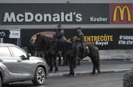 Jedna osoba ubijena, deset ranjeno u terorističkom napadu u Izraelu