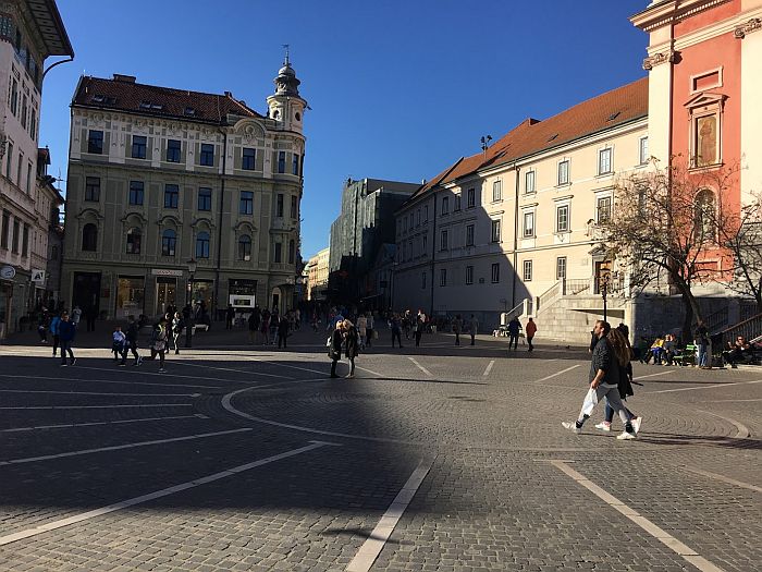 U Sloveniji otvoreni restorani, ugostitelji nezadovoljni uslovima