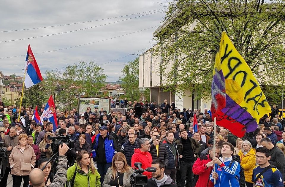 FOTO: Radnici EPS-a protestovali, traže poništavanje odluke o prelasku u akcionarsko društvo 