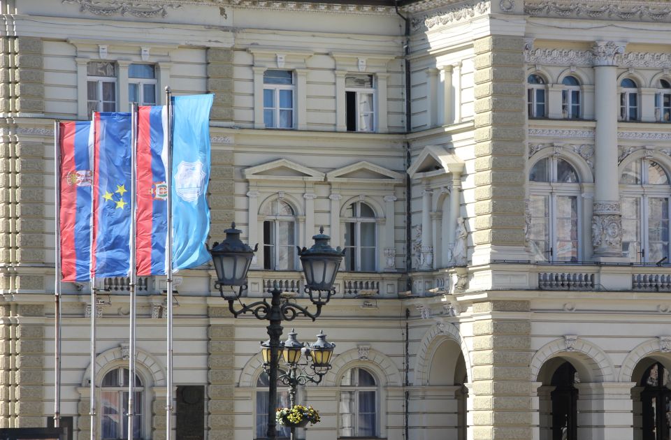 Grad Novi Sad ne podržava, ali ni ne osuđuje skup koji slavi "oslobođenje" Srebrenice