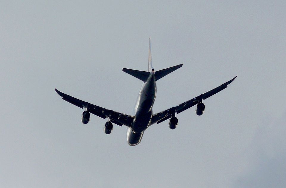 VIDEO: Putnik hteo da promeni sedište, pa izbila masovna tuča na letu za London