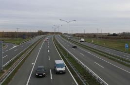 Pojačan saobraćaj na auto-putu ka Vranju, na prelazu Preševo se čeka tri sata